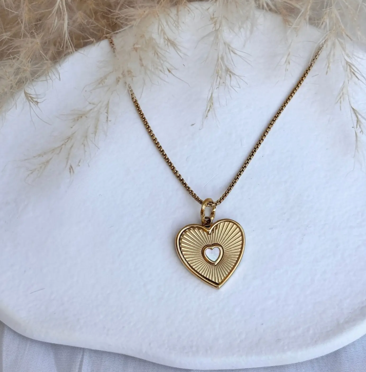 Valentina Pearl Necklace